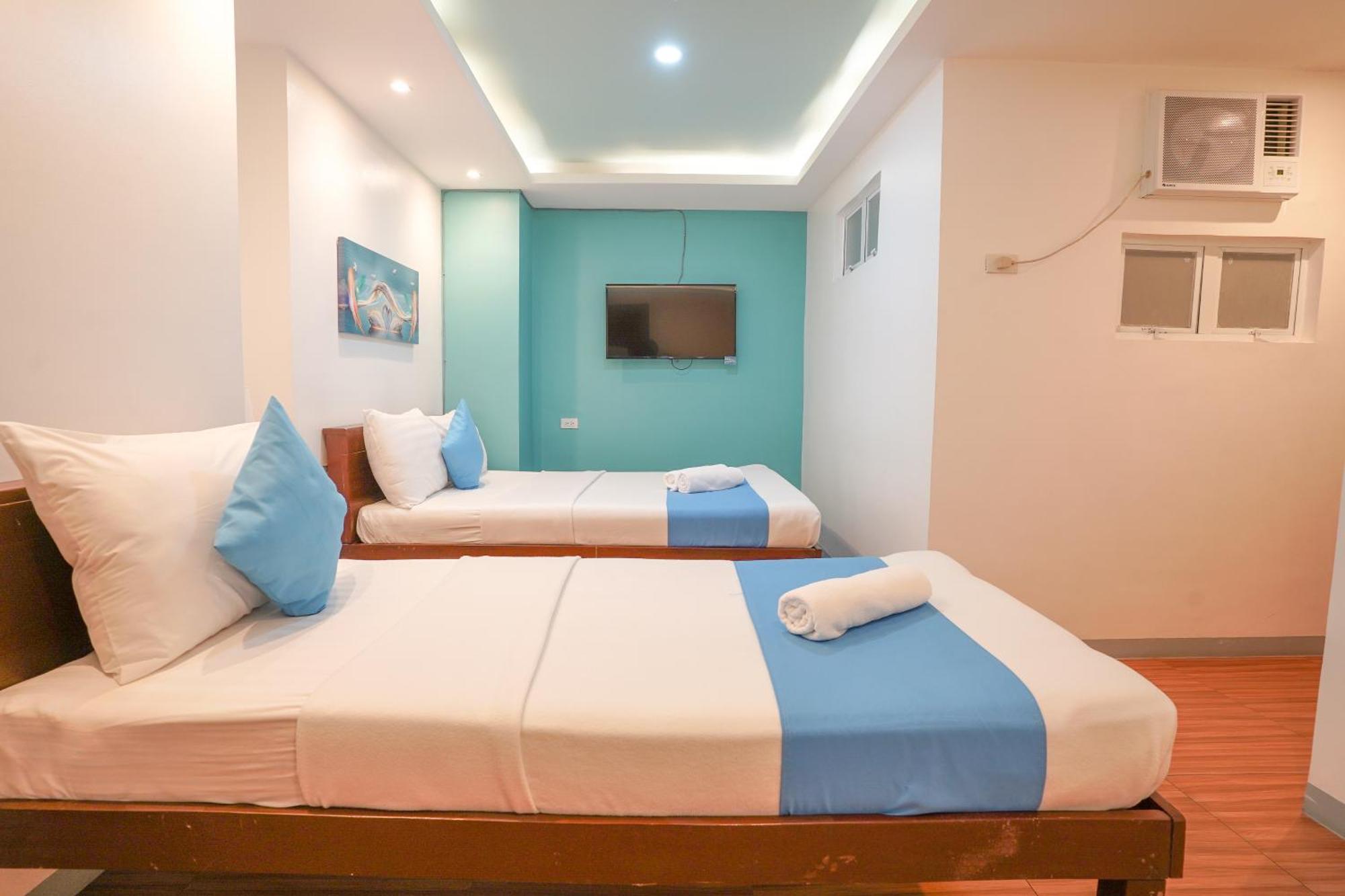 Arzo Hotel Premier Makati City Exteriör bild